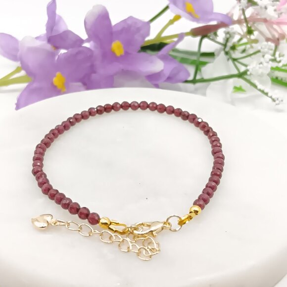 Minimalist Bracelet with Natural Garnet - Picture 11 of 13